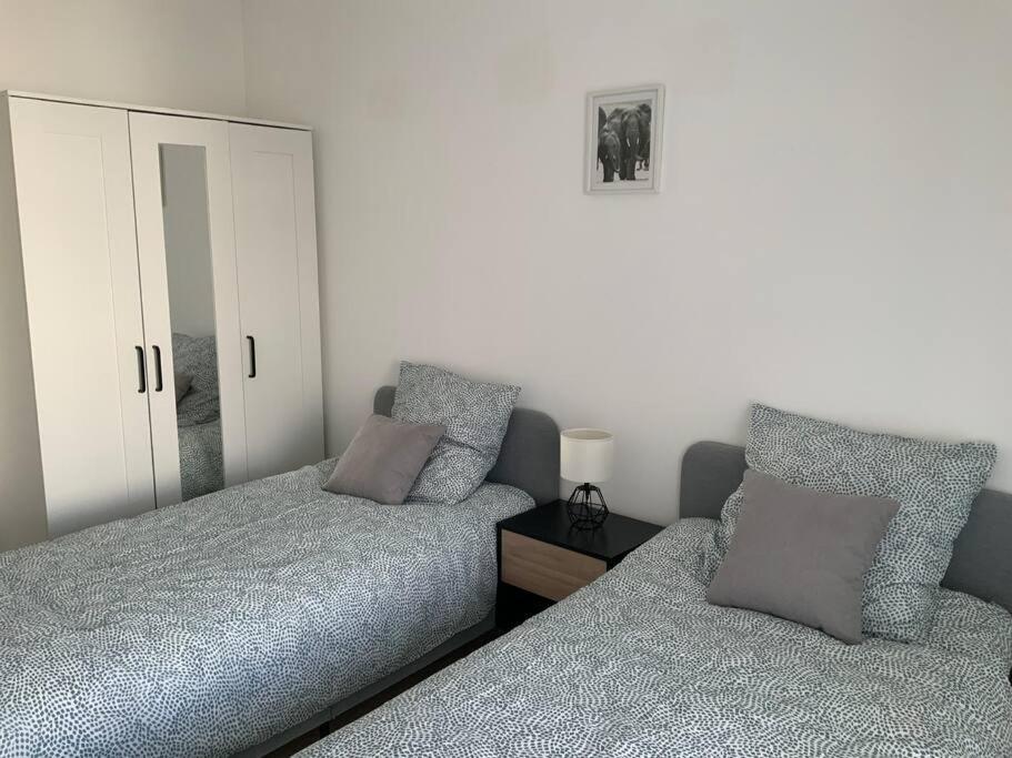 Logement Cosy Climatise Avec Parking Aix-en-Provence Exterior foto